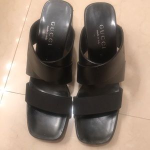 Vintage Gucci black leather sandals never worn